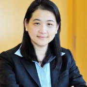 洪 婧