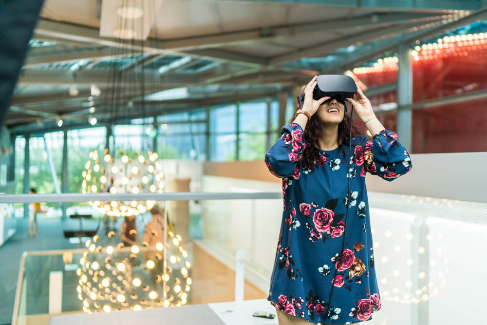 VIRTUAL REALITY EXPERIENCE IN THE HUMAN-NATURE EXHIBITION AT THE RED DOT DESIGN MUSEUM