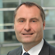 Dr. Alexander Arauner