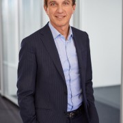 Herr Sven Oleownik