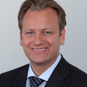 Dr Knut Sauer